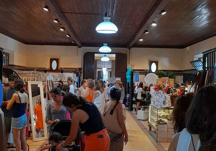 Imagen de la nota: Este fin de semana, vuelve la Feria de Navidad en las Caballerizas