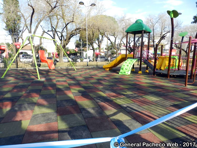 Imagen de la nota: Con juegos nuevos, se reinuaguró la plaza de General Pacheco
